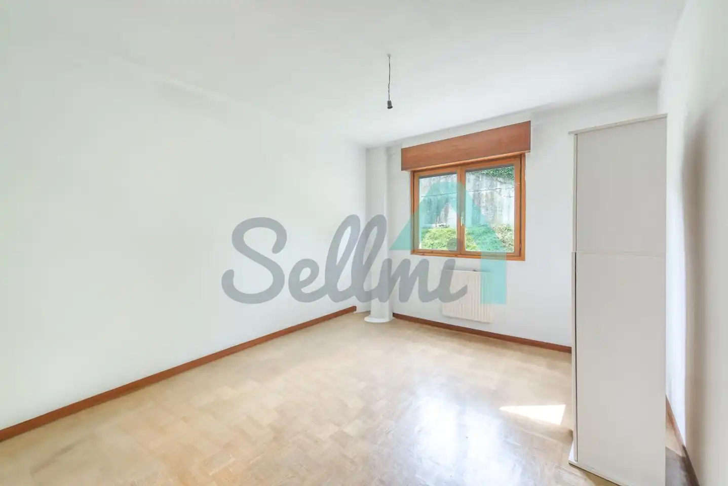 Schlafzimmer von Wohnung zum Verkauf in Lena mit Heizung, Parkett und Terrasse