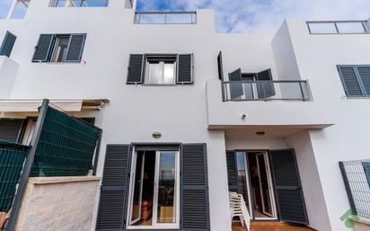 Exterior view of Single-family semi-detached for sale in Conil de la Frontera  with Private garden, Terrace and Furnished