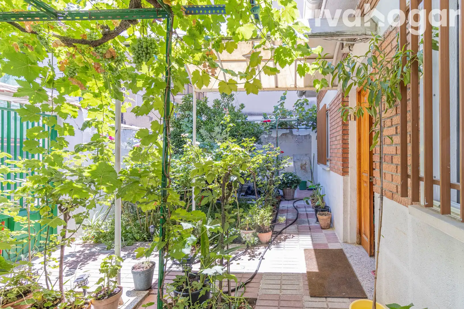 Jardín de Casa o chalet en venta en Madrid con Calefacción, Terraza y Trastero