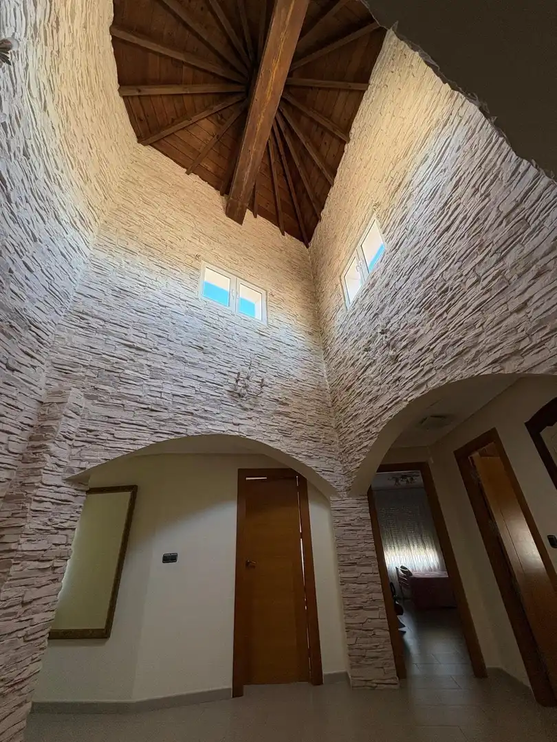 Casa o chalet en venta en Catral con Jardín privado, Piscina y Amueblado