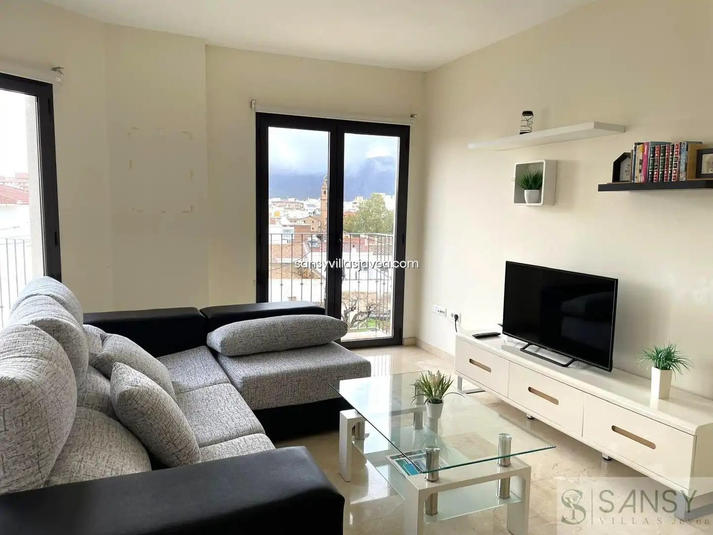 Sala de estar de Apartamento en venta en Gata de Gorgos con Calefacción, Trastero y Amueblado
