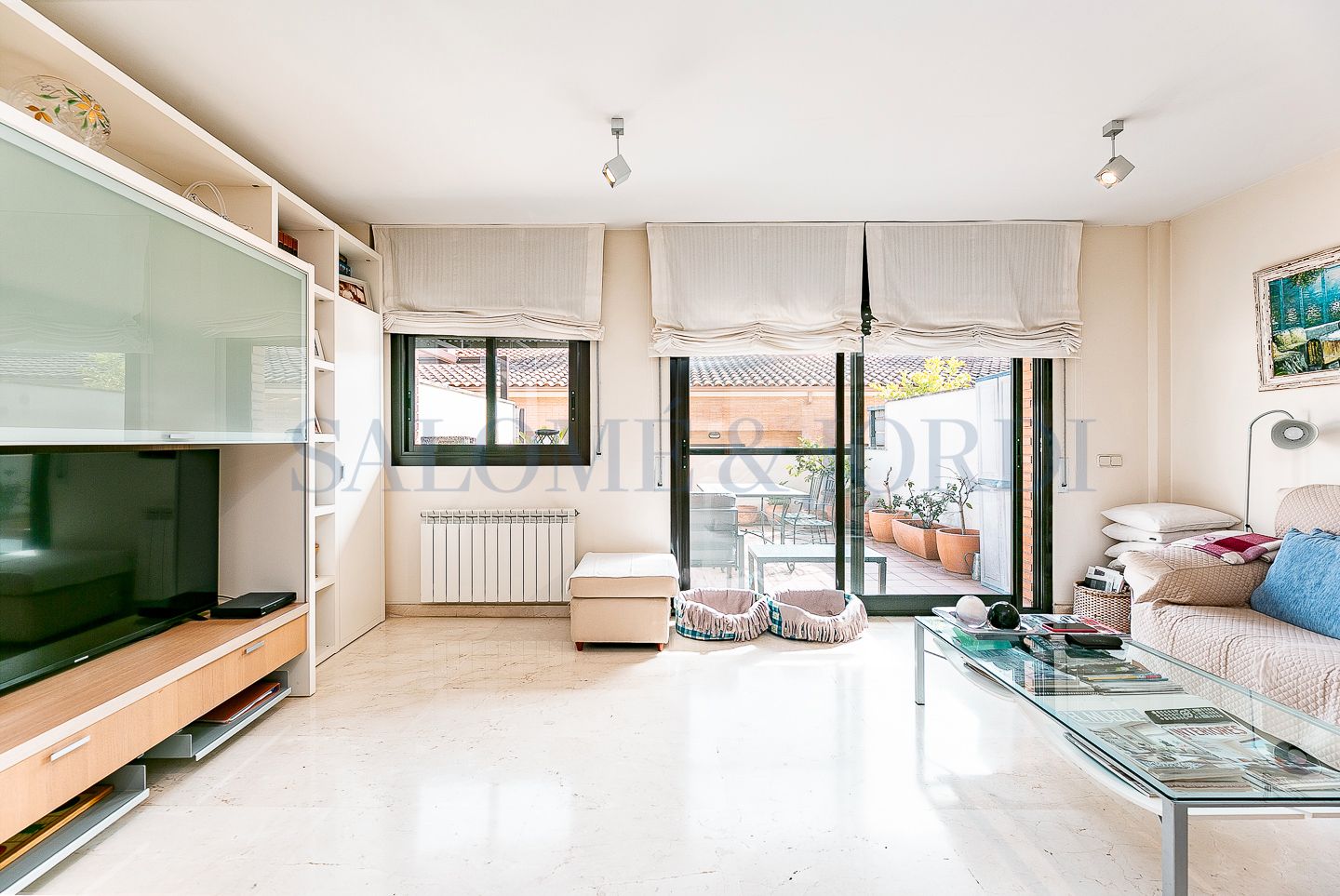 Wohnzimmer von Einfamilien-Reihenhaus zum Verkauf in Cabrils mit Klimaanlage, Heizung und Möbliert