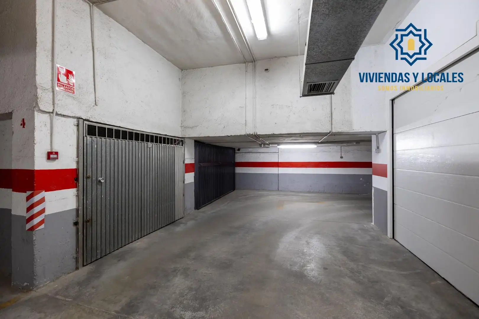 Parking of Flat for sale in Granada