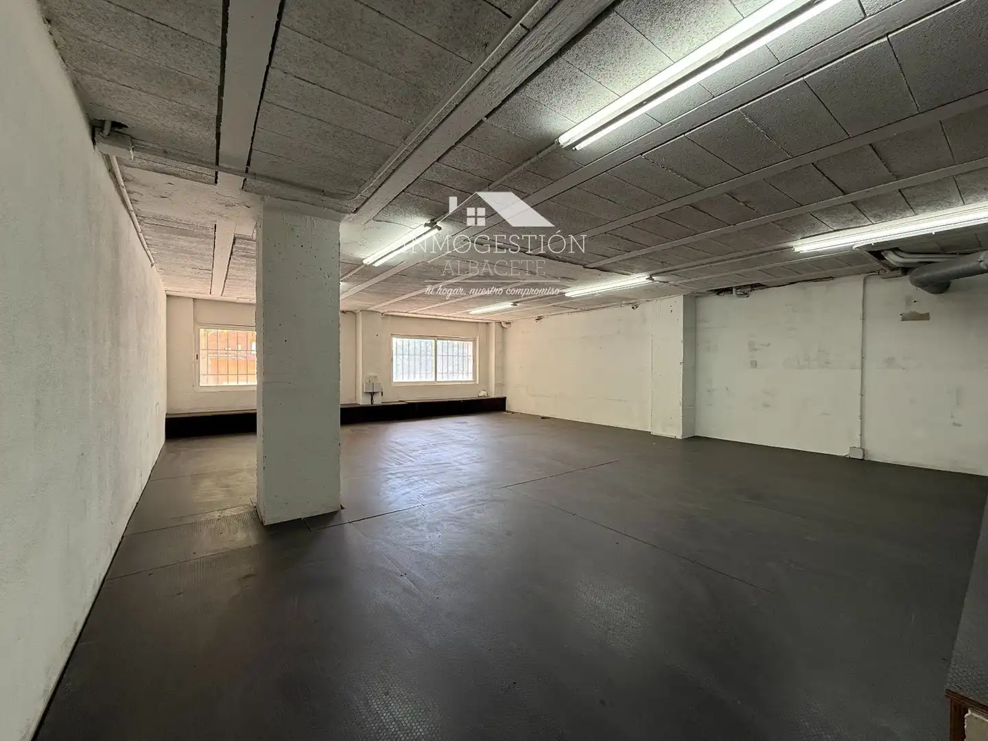 Commercial properties for rent in Albacete  with Air Conditioner