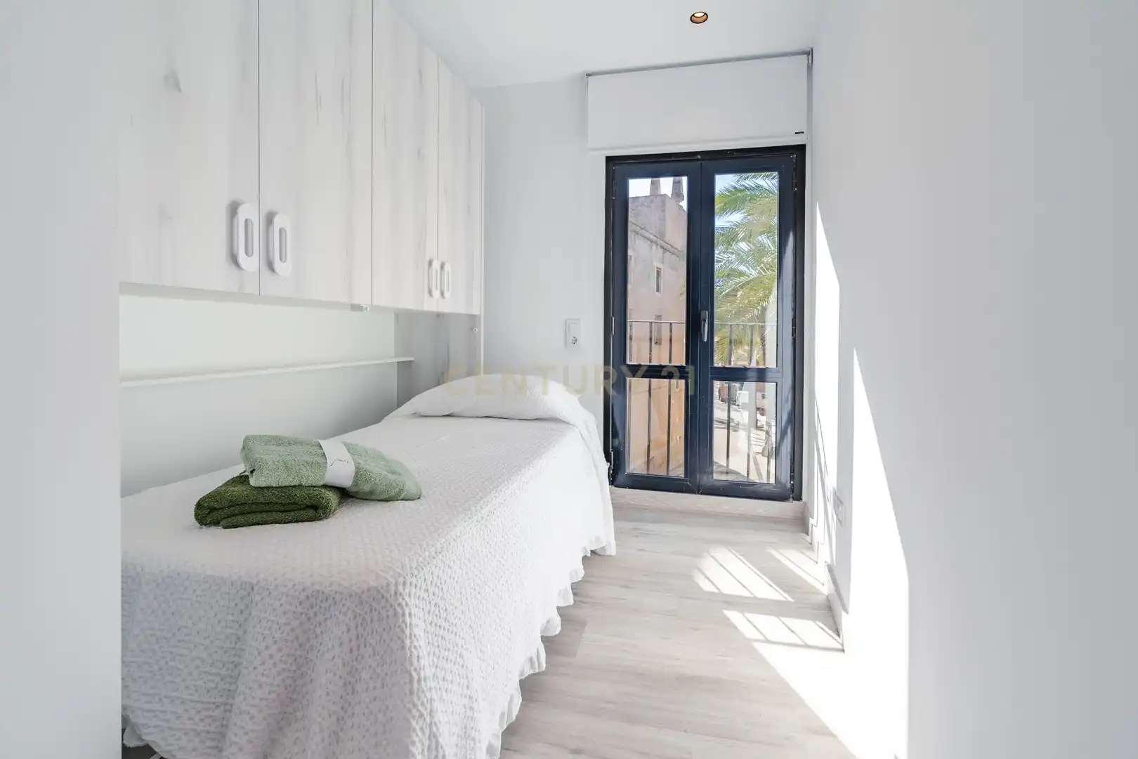 Habitación de Casa o chalet en venta en Vilanova i la Geltrú con Aire acondicionado y Alarma