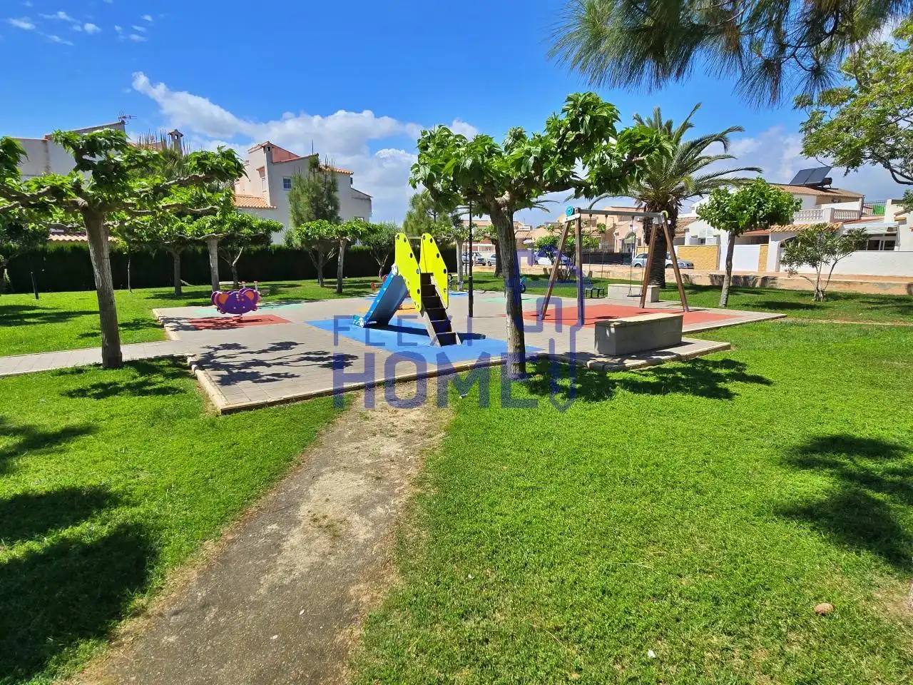 Vista exterior de Casa adosada en venta en Torrevieja con Calefacción, Jardín privado y Terraza