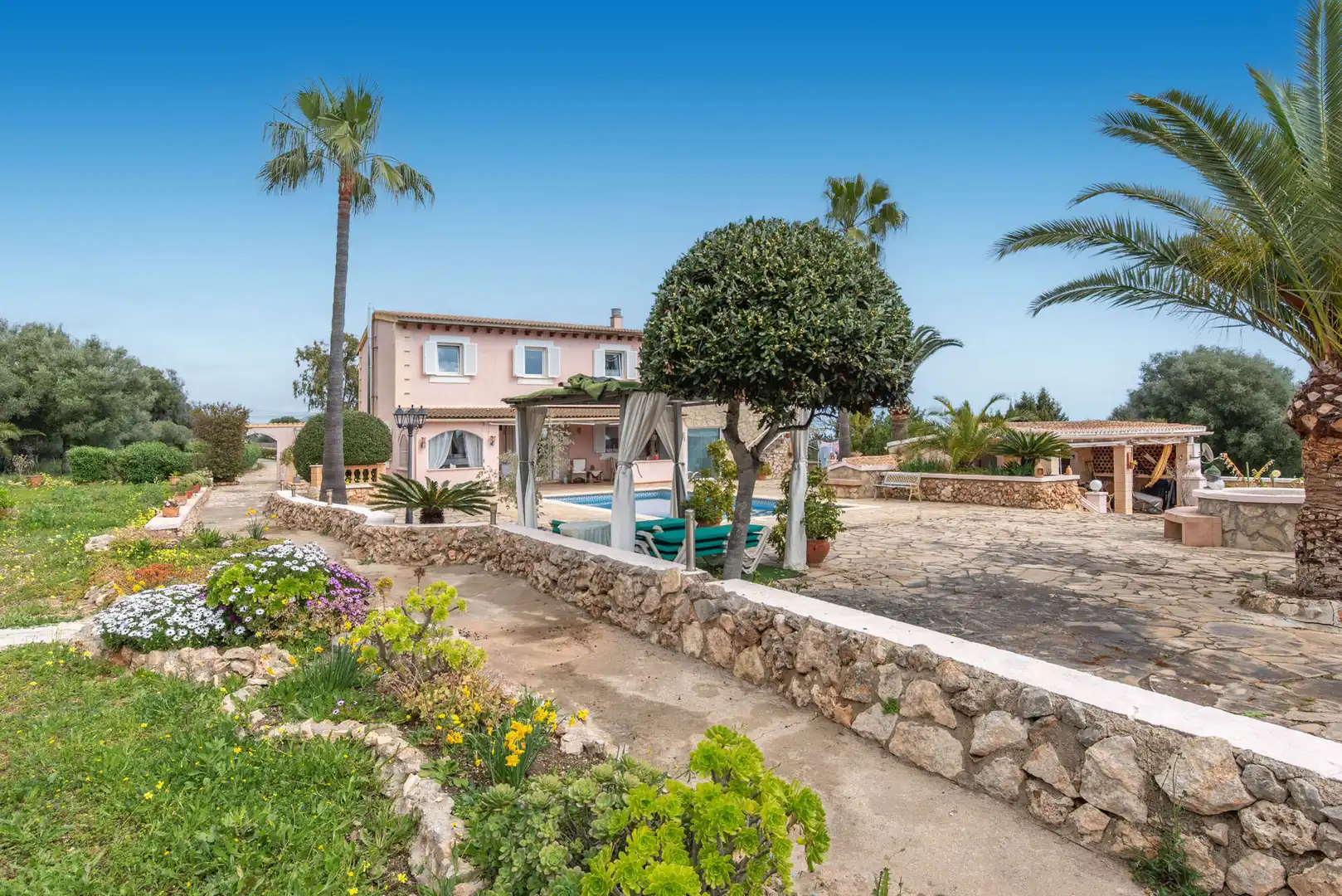 Außenansicht von Country house zum Verkauf in Manacor mit Klimaanlage, Heizung und Terrasse