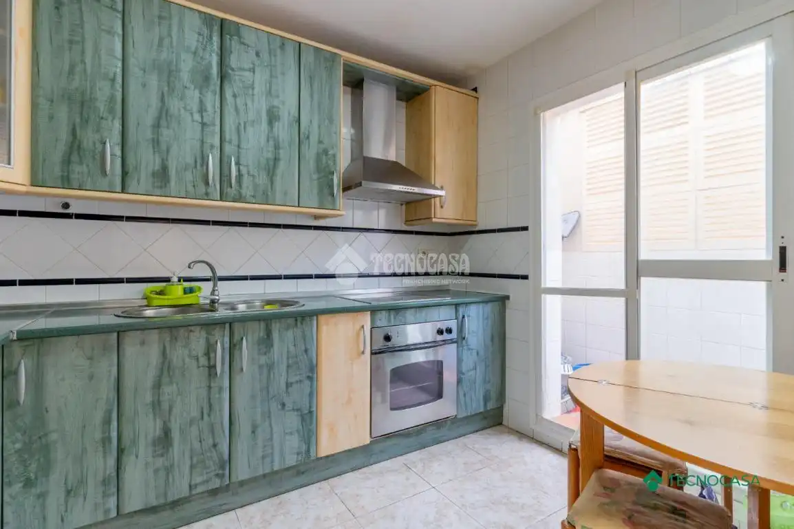 Kitchen of Detached homes for sale in Roquetas de Mar  with Air Conditioner and Terrace
