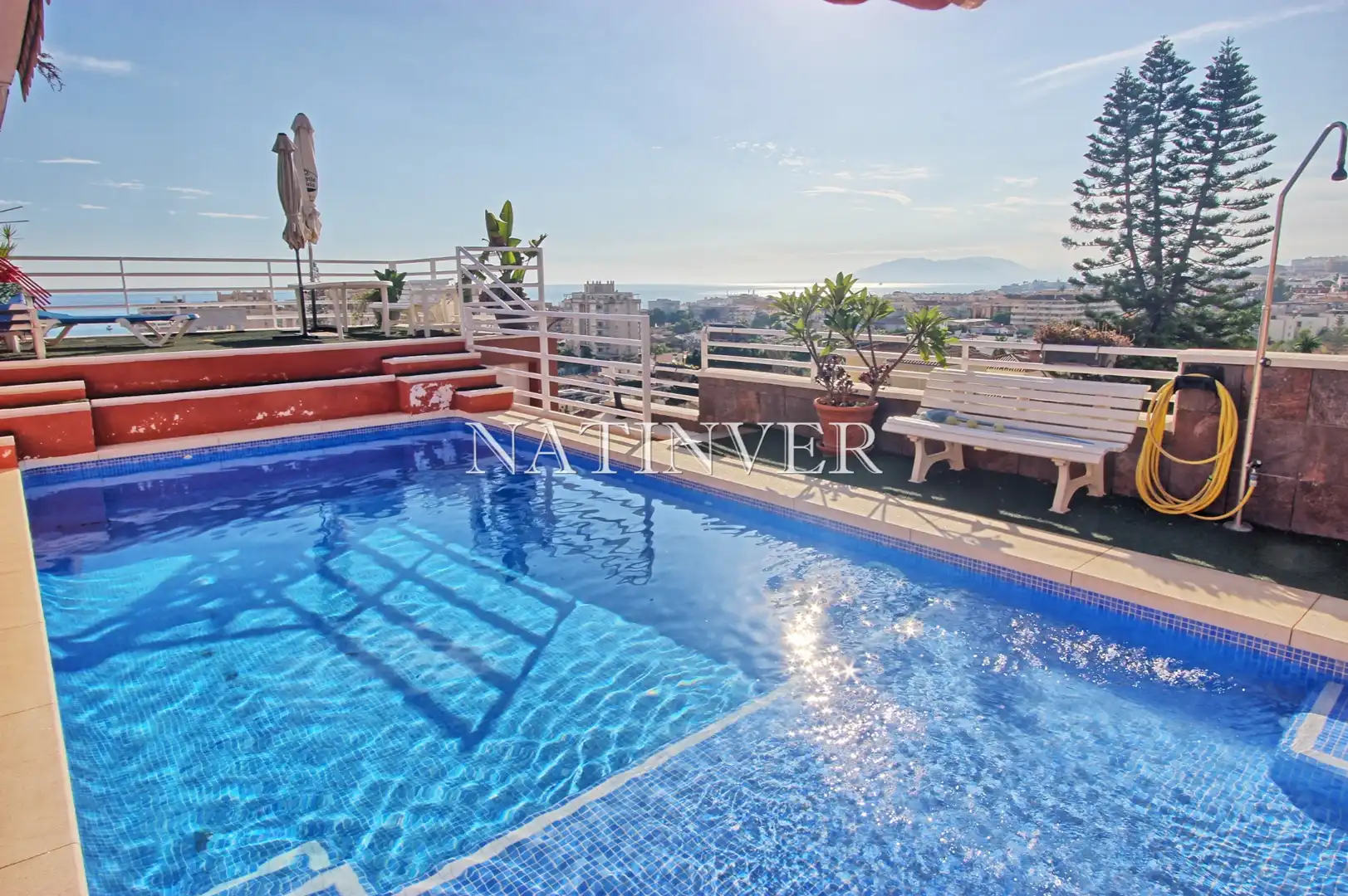 Detached house with terrace for sale in Calle Tulipán 27, imagen 2