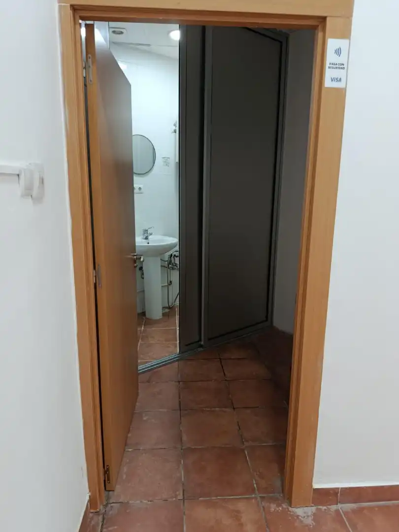 Badezimmer von Geschaftsraum zur Miete in Valencia