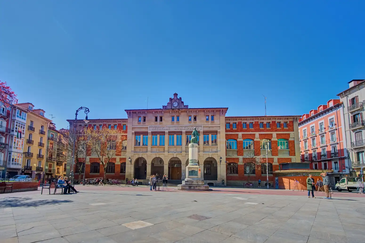 Vista exterior de Piso en venta en  Pamplona / Iruña con Calefacción, Trastero y Balcón