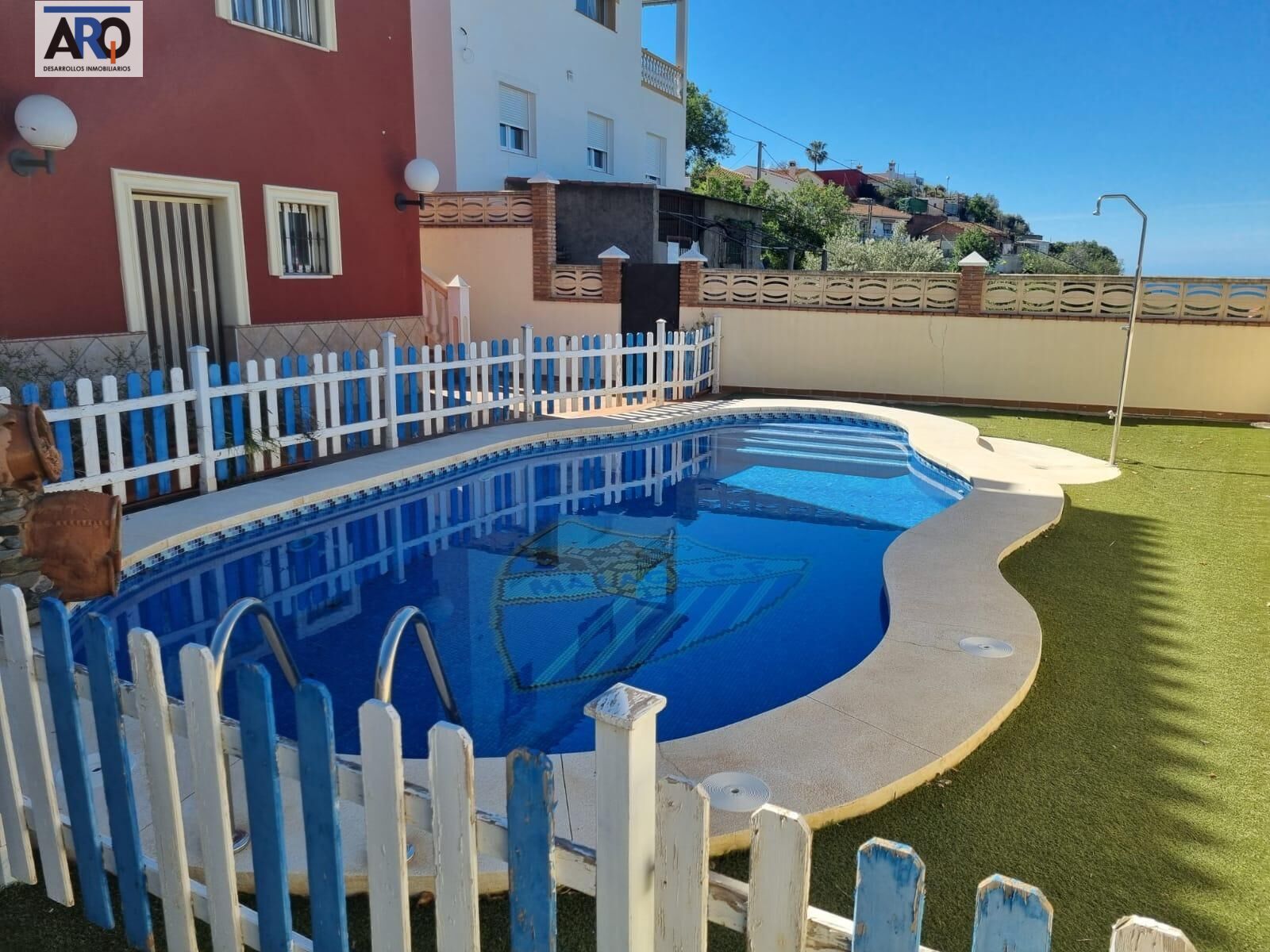 Piscina de Casa o xalet en venda en Rincón de la Victoria amb Terrassa, Piscina i Balcó