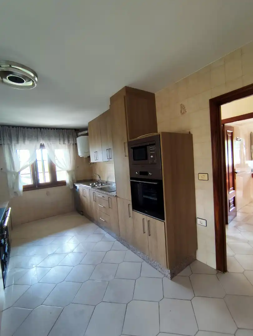 Cuina de Casa o xalet de lloguer en Palas de Rei amb Calefacció, Moblat i Forn