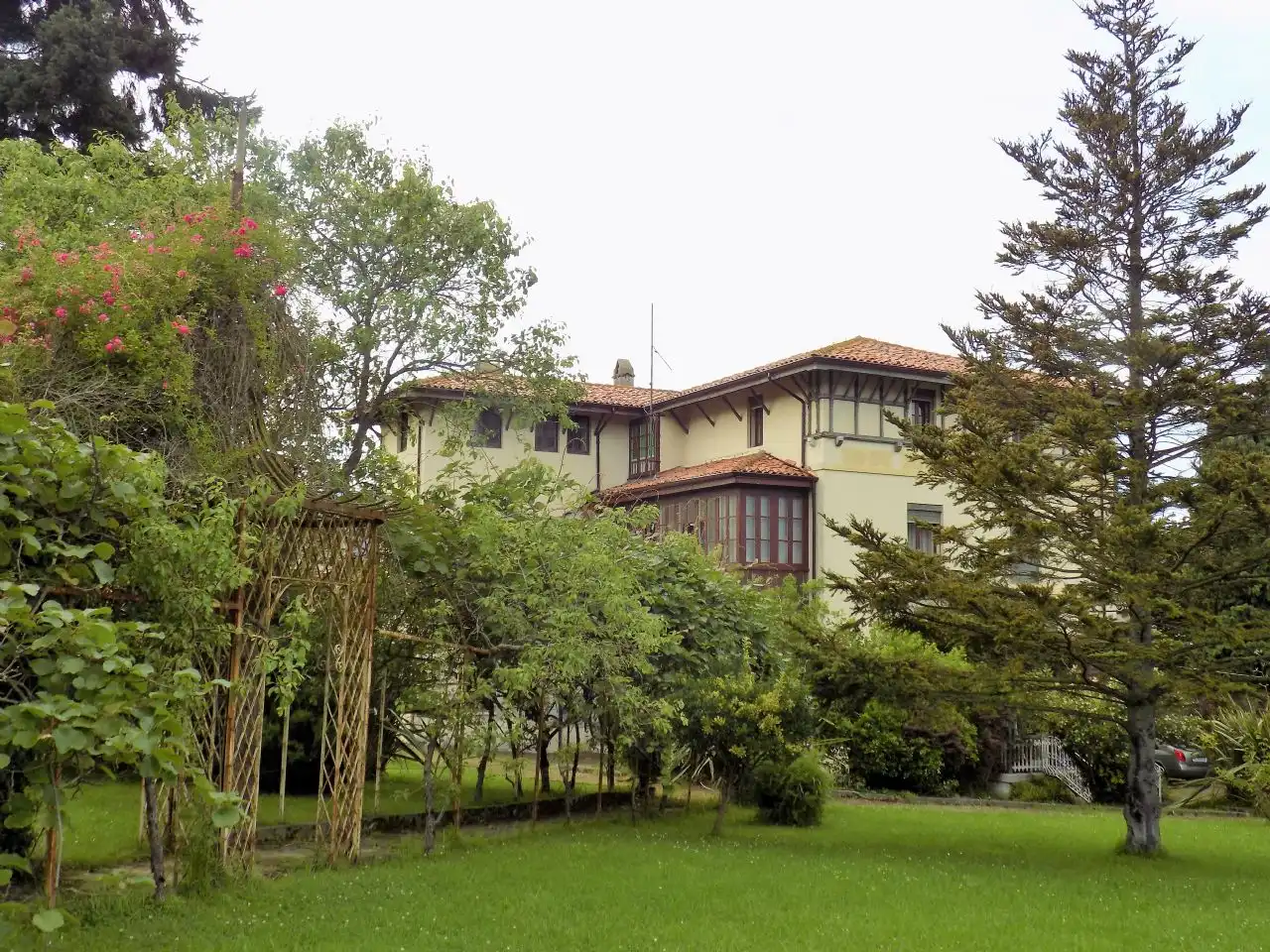 House with garden for sale in Pravia, imagen 2