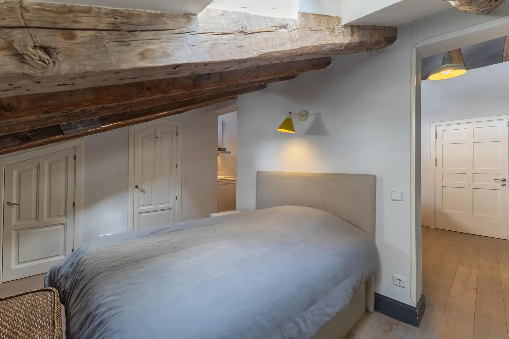Schlafzimmer von Wohnungen zur Miete in Madrid mit Klimaanlage, Heizung und Möbliert