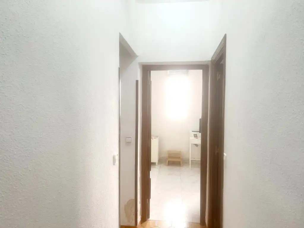 Wohnung zum Verkauf in Madrid mit Klimaanlage, Heizung und Privatgarten