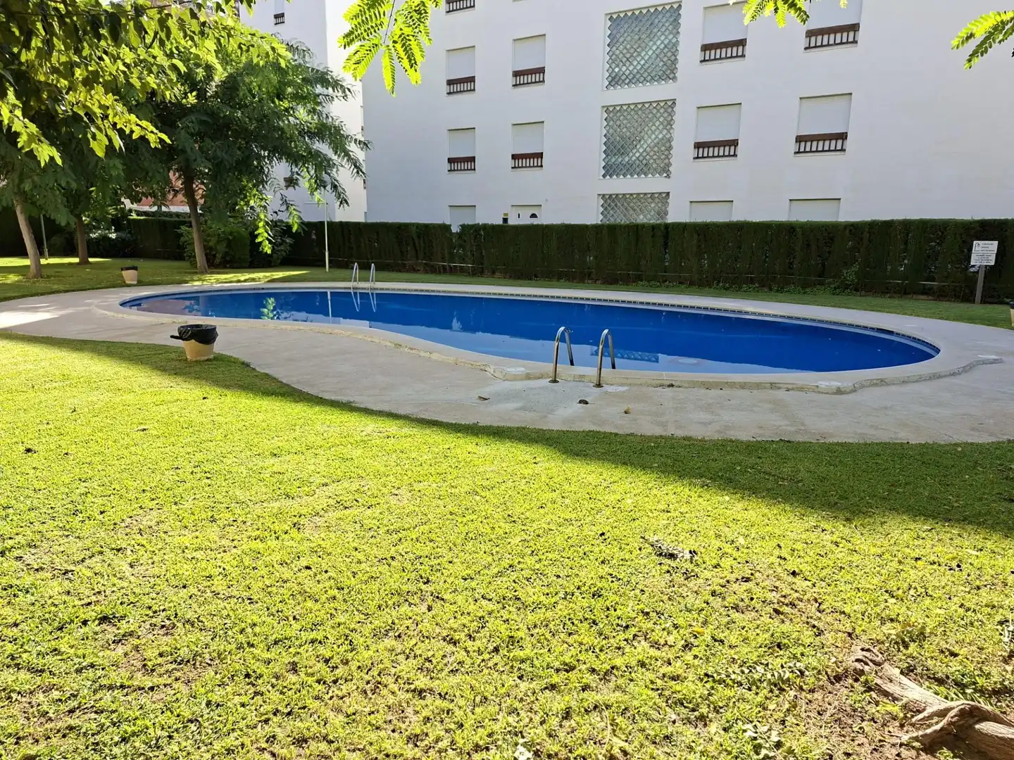Apartament amb terrassa en venda a Calle COSSETANIA 18