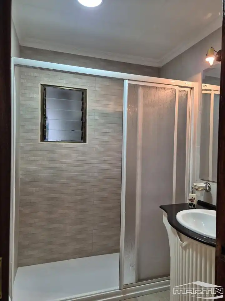 Bathroom of Flat for rent in Lucena  with Air Conditioner, Terrace and Storage room