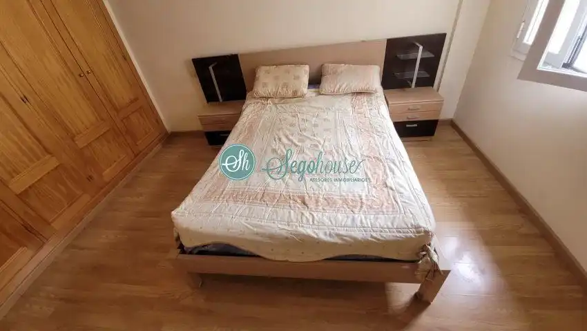 Schlafzimmer von Wohnungen zum Verkauf in Espirdo mit Heizung, Möbliert und Balkon