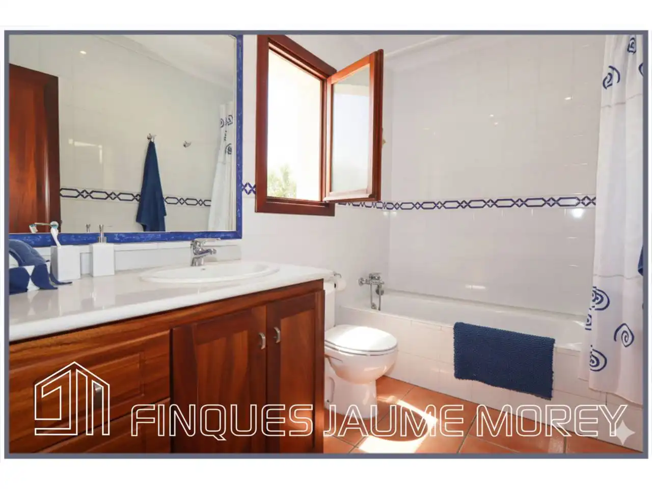 Bathroom of Country homes for sale in Inca  with Air Conditioner, Heating and Private garden