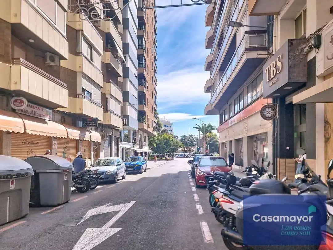 Local comercial de lloguer a Carrer Pintor Aparicio, imagen 9