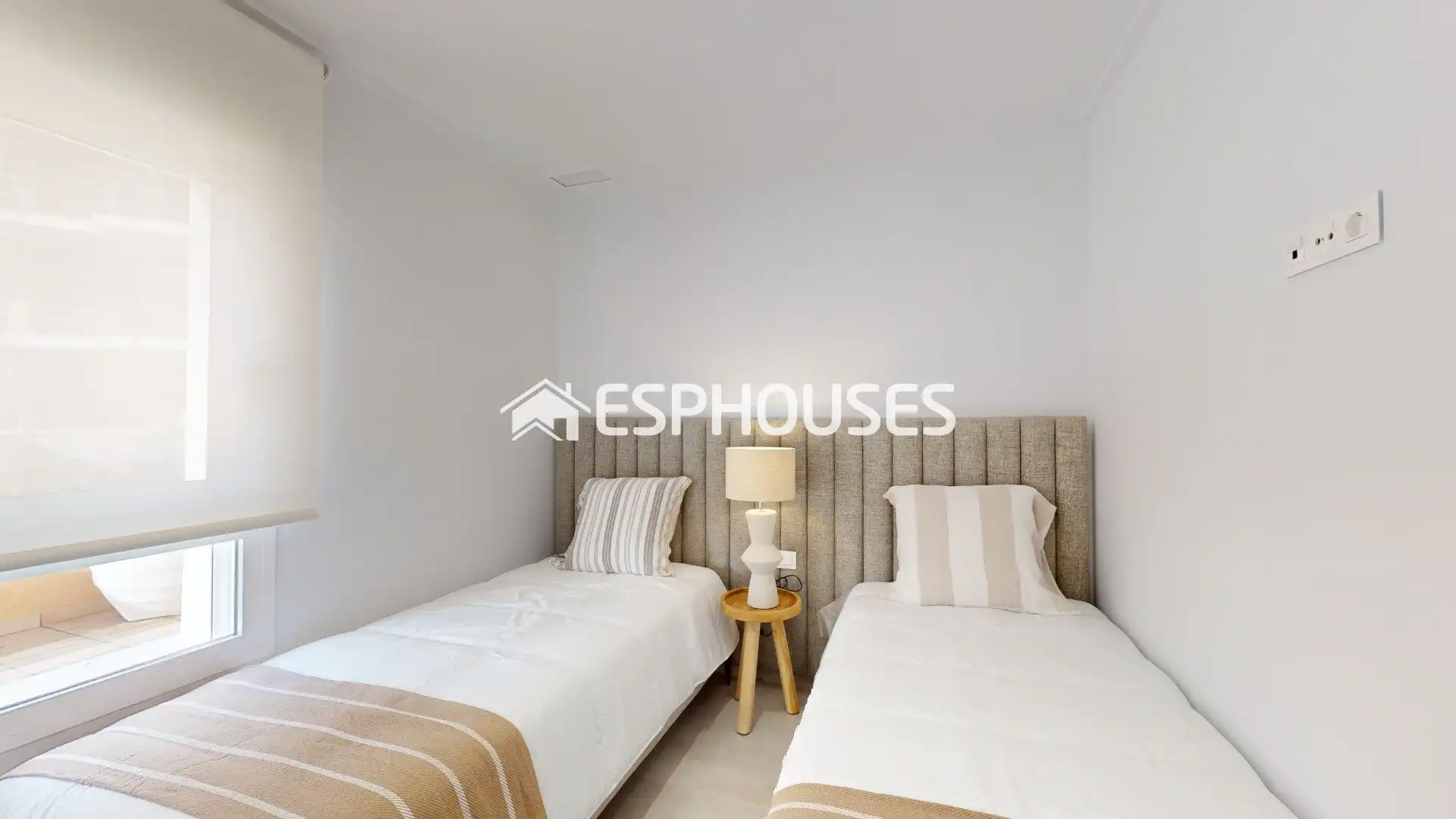 Bajo con terraza en venta en El Raso, imagen 25