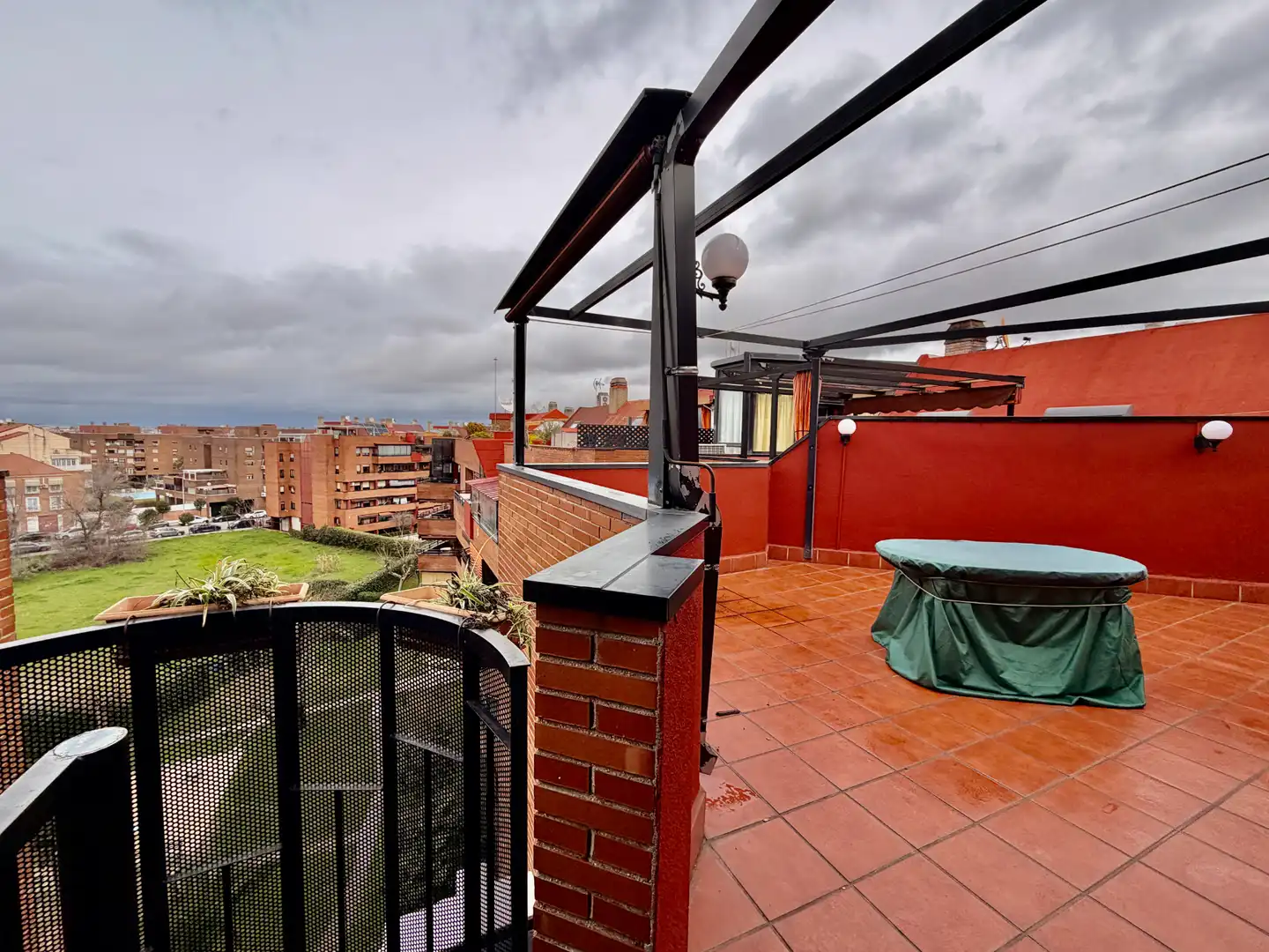 Terraza de Dúplex en venta en Leganés con Aire acondicionado, Calefacción y Jardín privado