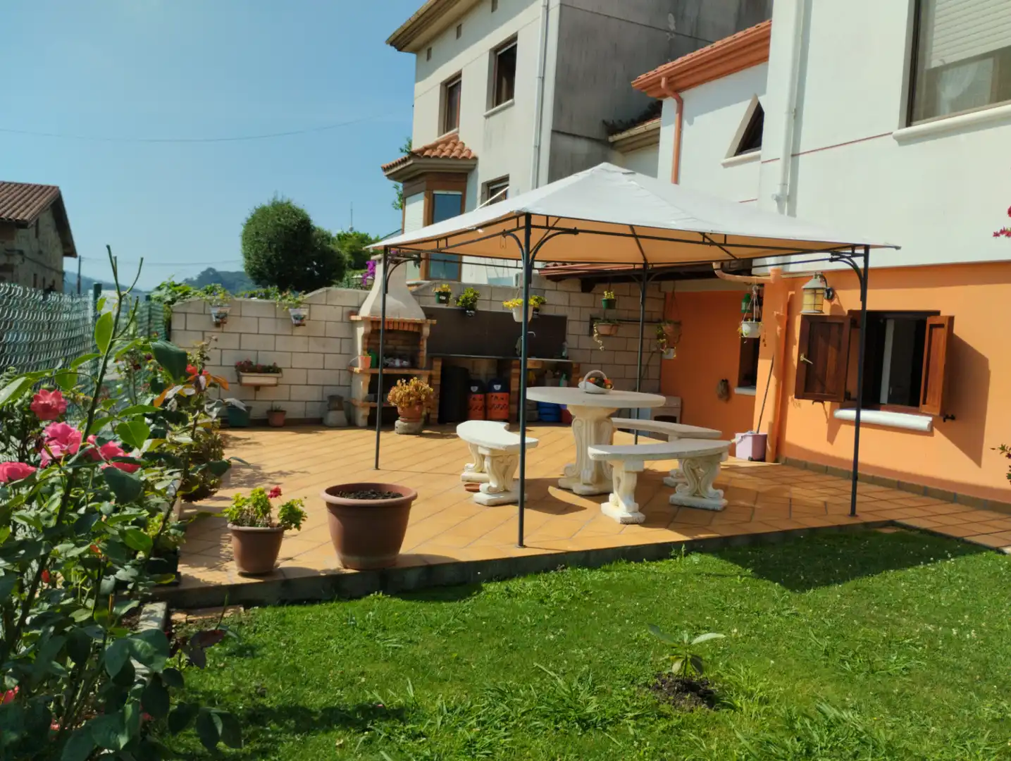Chalet con terraza en venta en Calle Rimonte 14