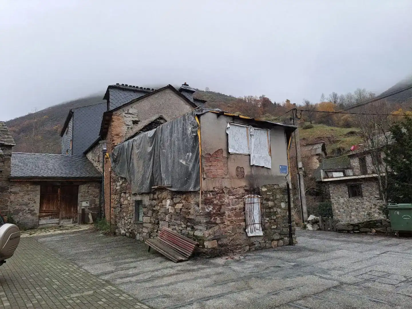 Vista exterior de Casa o xalet en venda en Igüeña