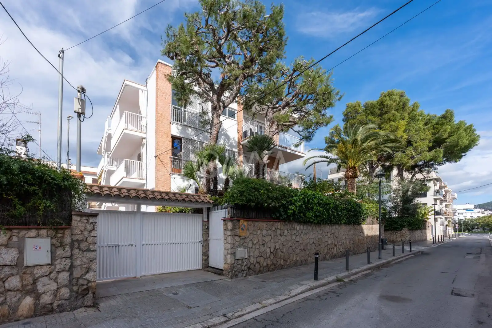 Vista exterior de Ático en venta en Sitges con Aire acondicionado, Calefacción y Terraza