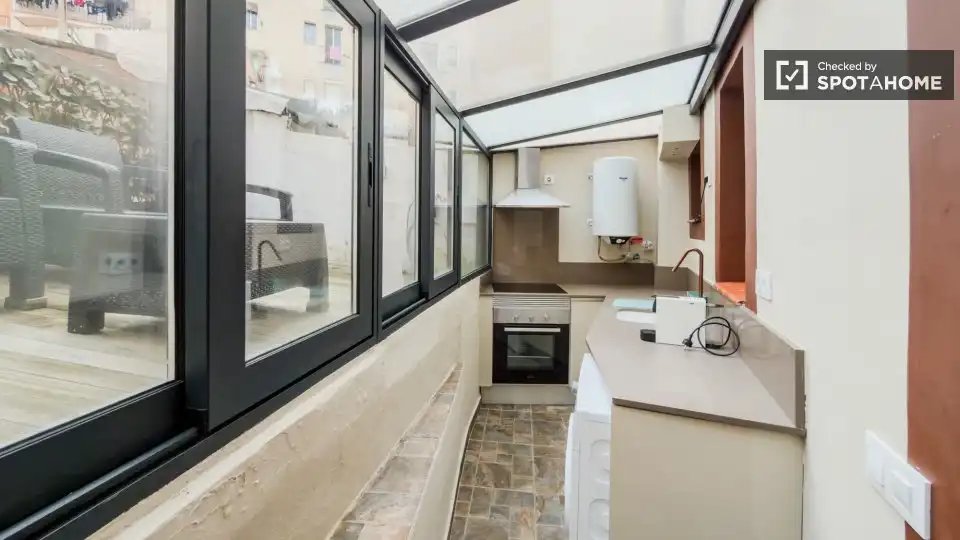 Flat for rent in El Raval