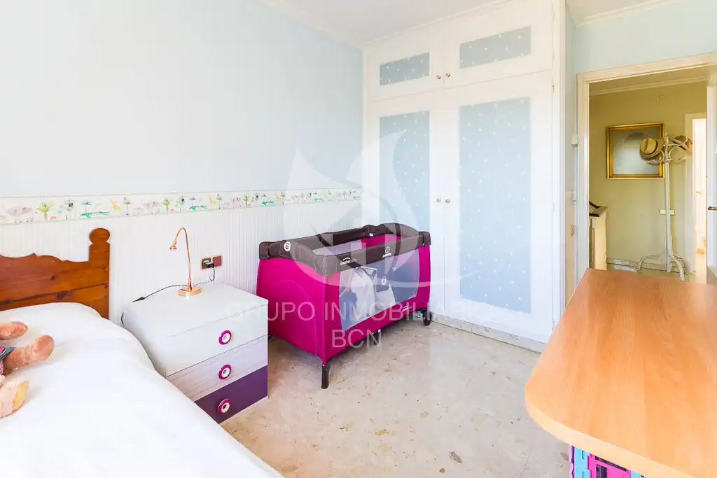 Bedroom of Houses for sale in Montcada i Reixac  with Air Conditioner, Heating and Terrace