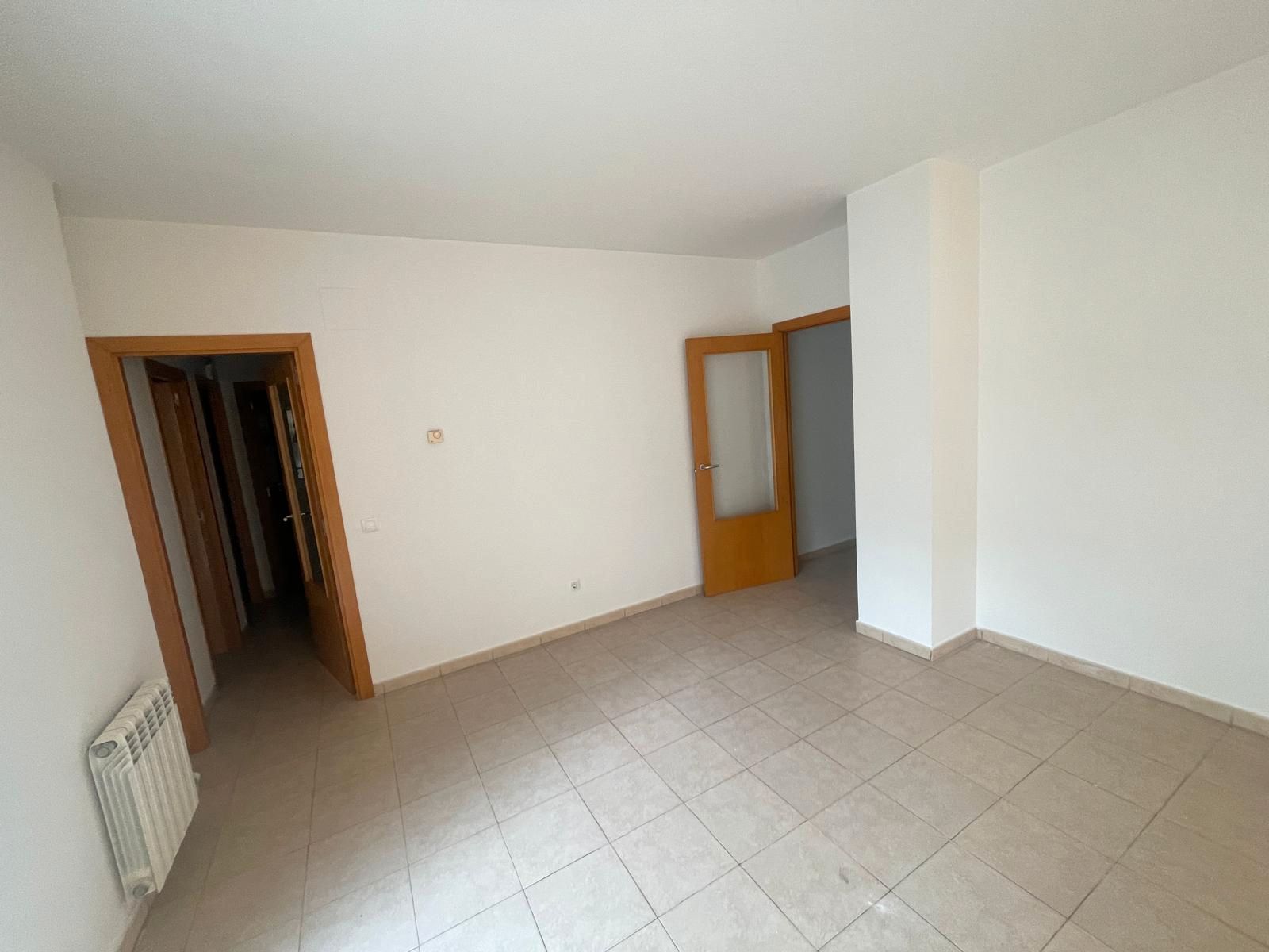 Flat for sale in Llefià, Artigues - Llefià