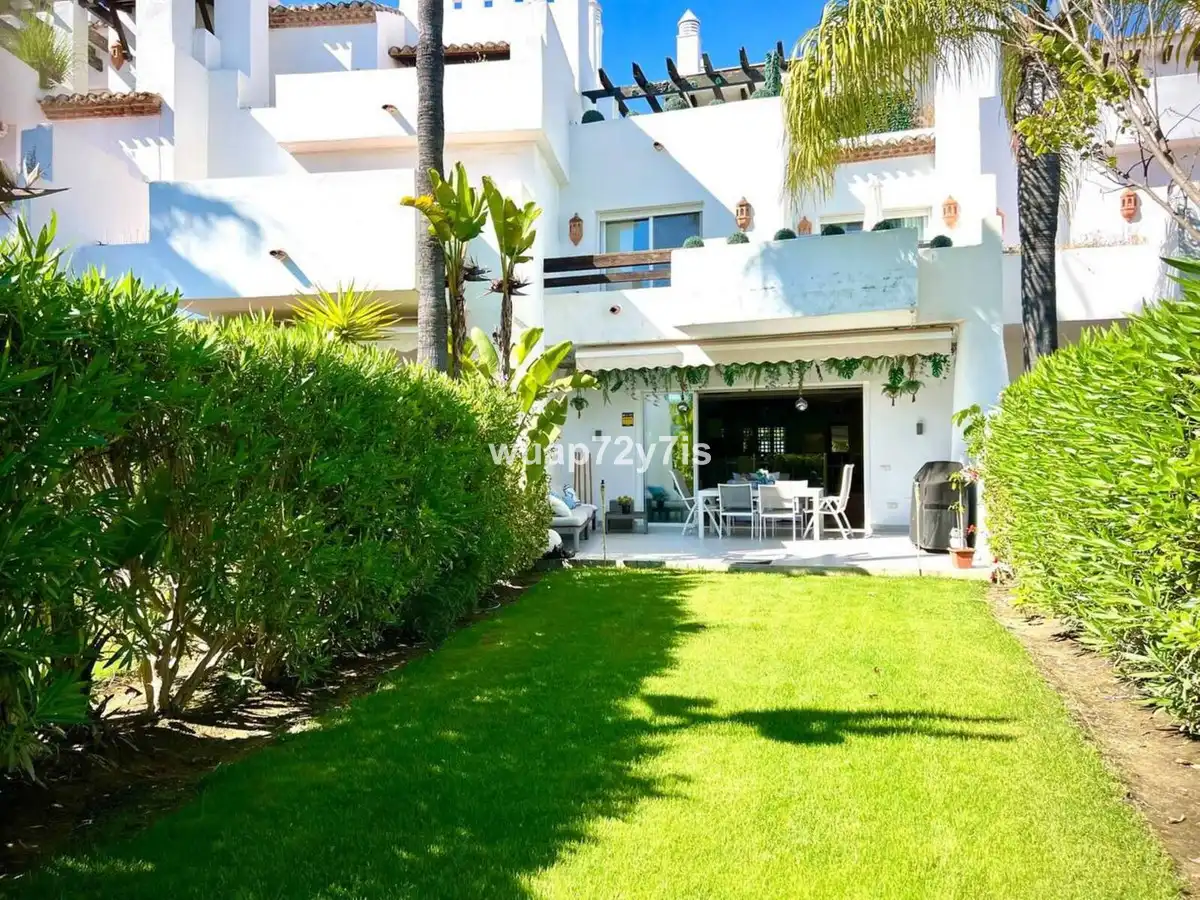 Maison mitoyenne à vendre à Estepona Pueblo