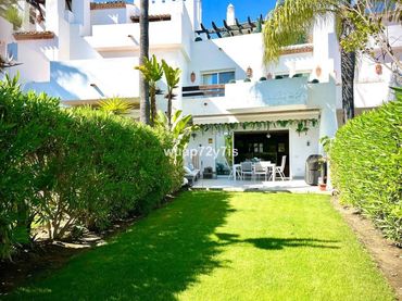 Maison mitoyenne à vendre à Estepona Pueblo