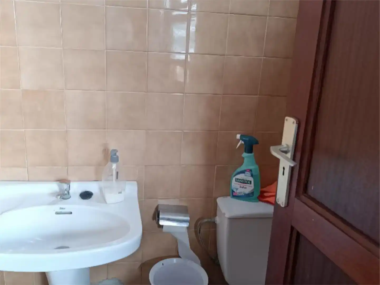 Baño de Piso en venta en El Tanque con Balcón