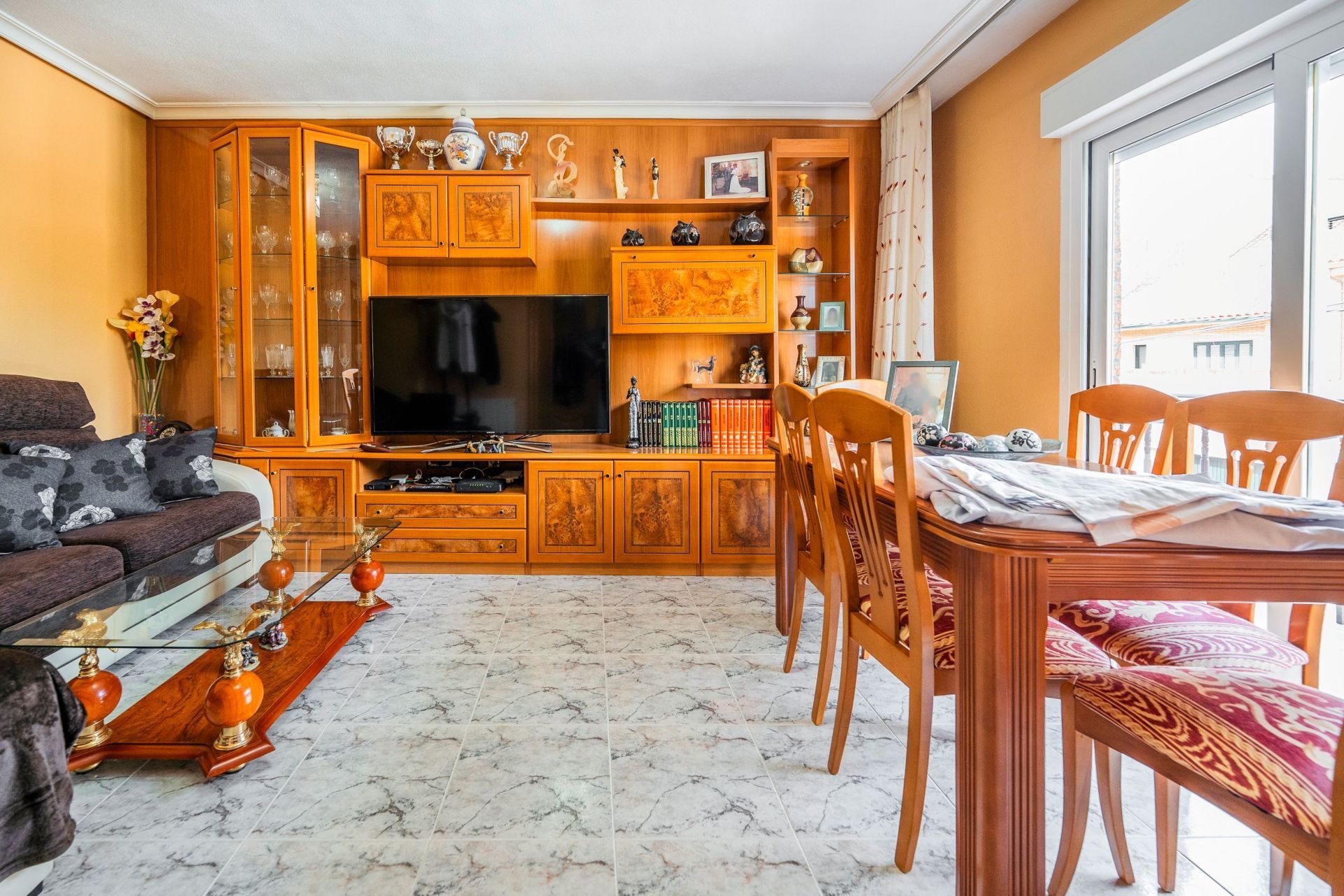 Sala de estar de Piso en venta en  Madrid Capital con Aire acondicionado