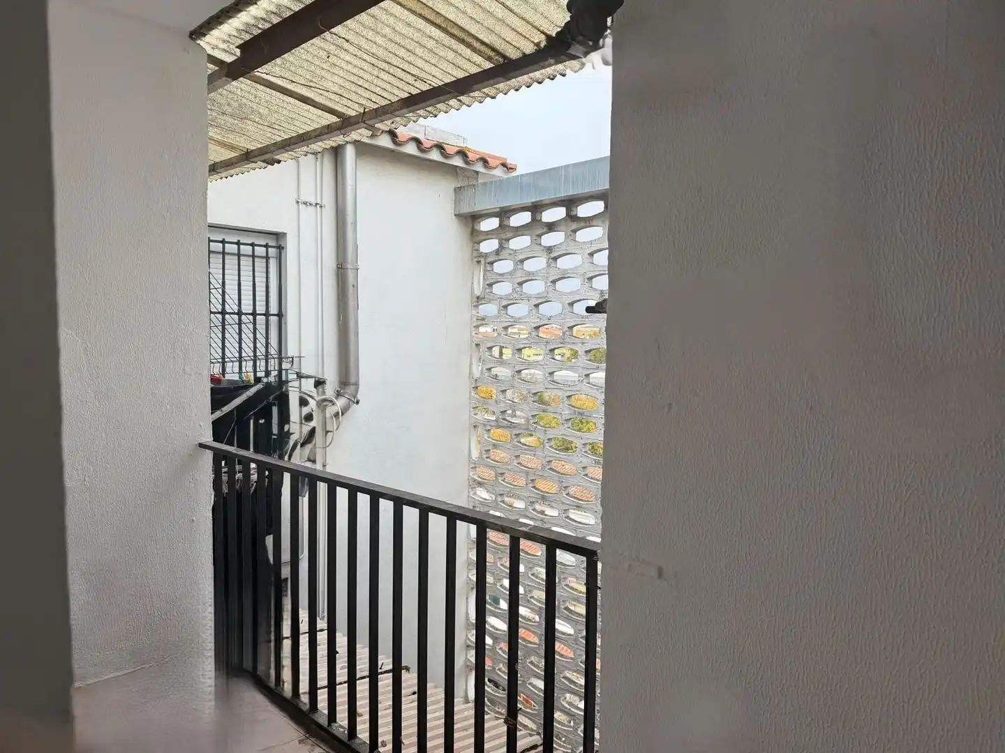 Terrassa de Pis en venda en Salt amb Calefacció, Balcó i Alarma