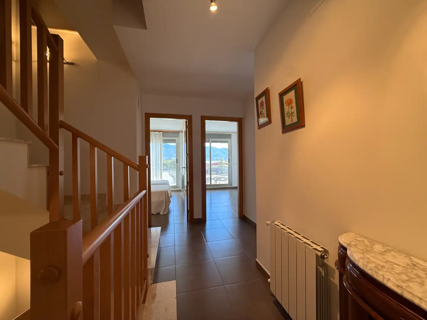 Einfamilien-Reihenhaus zum Verkauf in La Pobla del Duc mit Klimaanlage, Heizung und Terrasse