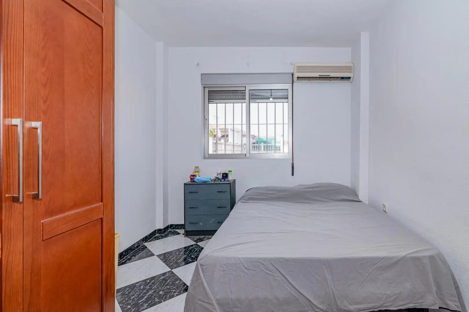 Bedroom of Flat for sale in Atarfe  with Air Conditioner, Heating and Terrace