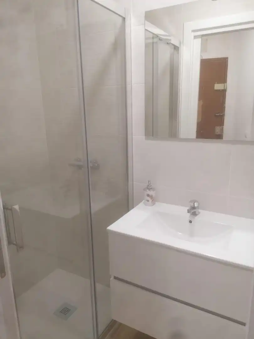 Badezimmer von Erdgeschoss zur Miete in Sevilla