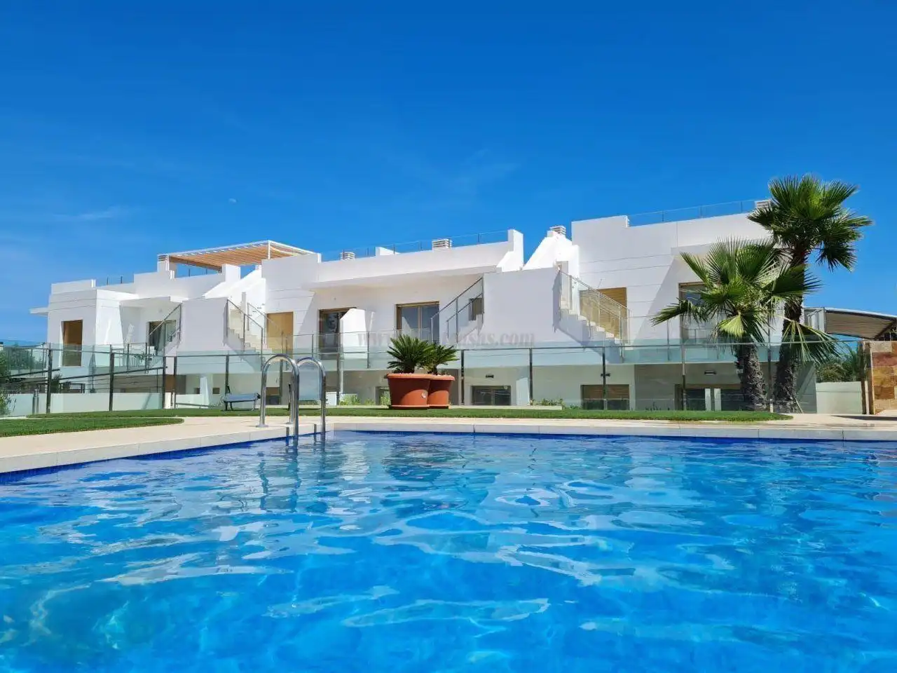 Piscina de Apartamento en venta en Pilar de la Horadada con Aire acondicionado, Calefacción y Terraza