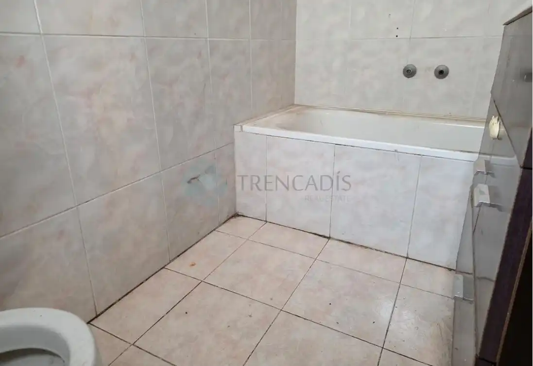 Bathroom of Flat for sale in Manuel