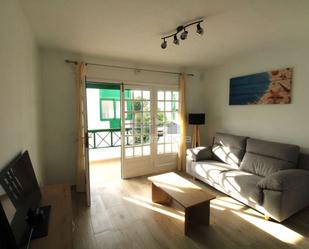 Sala d'estar de Apartament en venda en Tías amb Terrassa