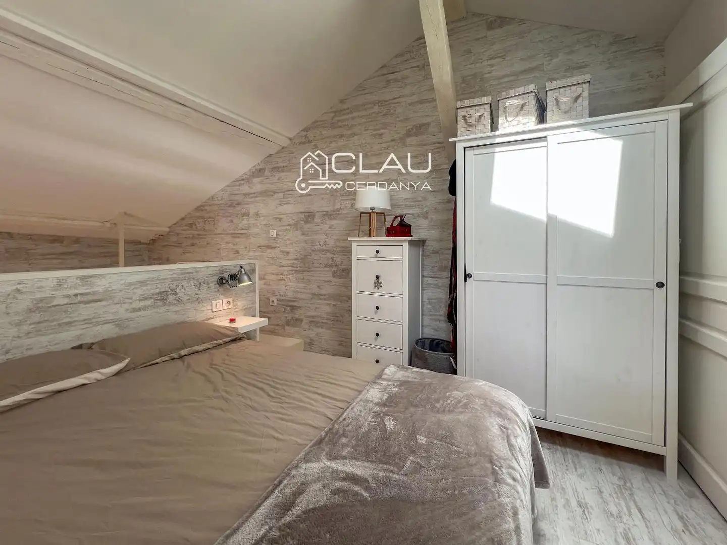 Attic for sale in Roussel, 6, Bourg - Madame