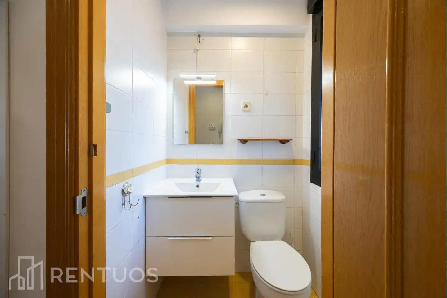 Baño de Dúplex de alquiler en Madrid con Aire acondicionado, Calefacción y Terraza