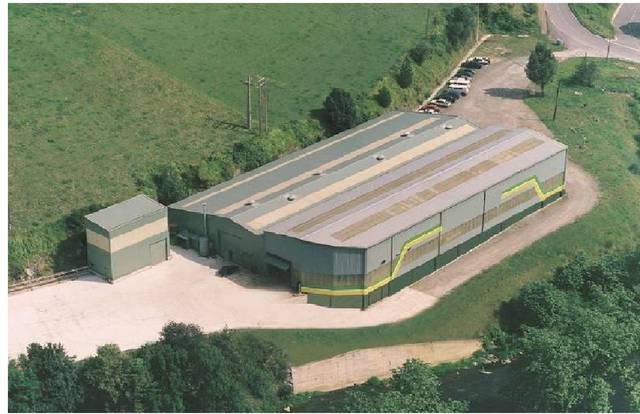 Nave industrial en Venta en Calle ERRIBERA en Aizarnazabal
