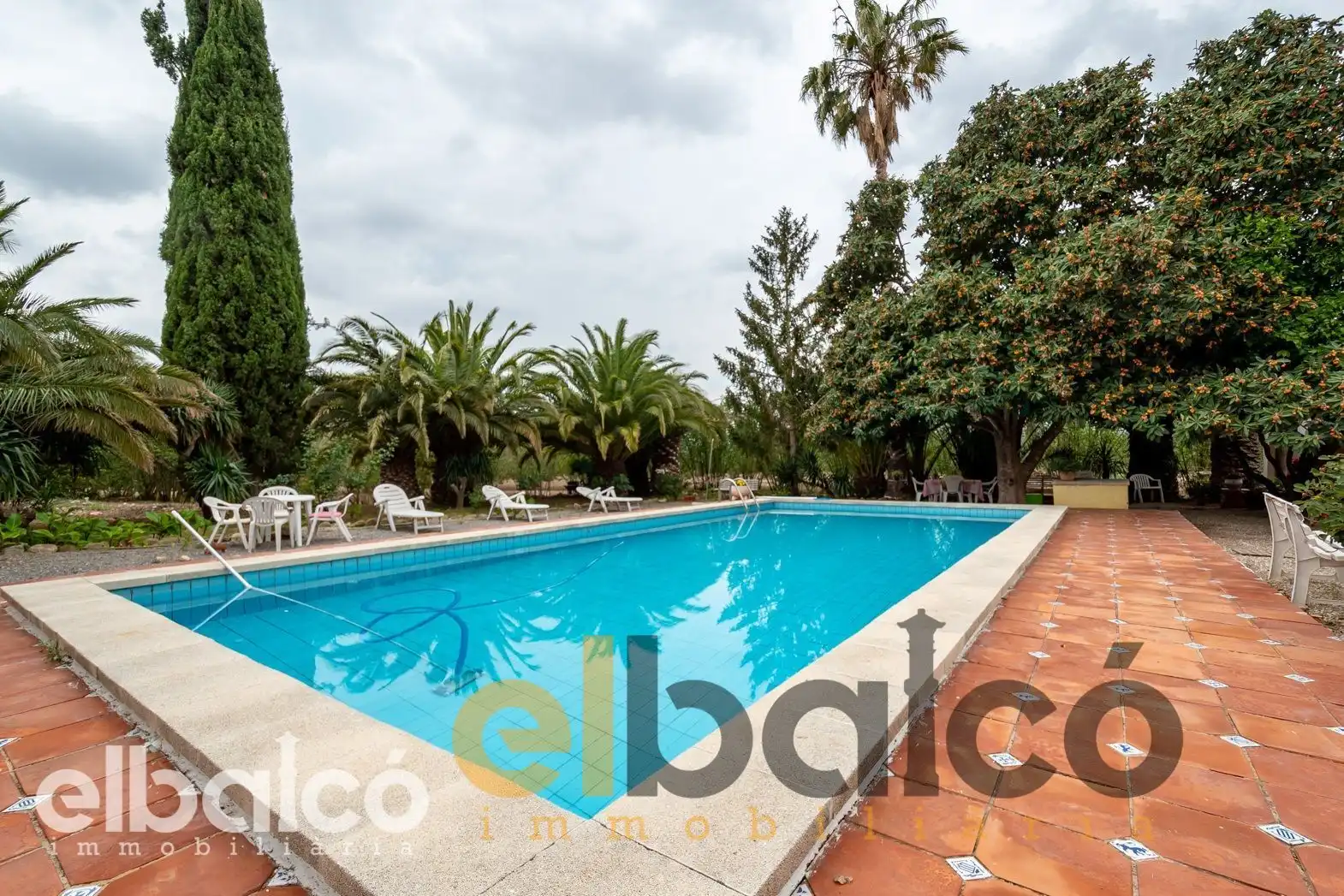 Garden of Country homes for sale in Valls  with Terrace, Swimming Pool and Furnished