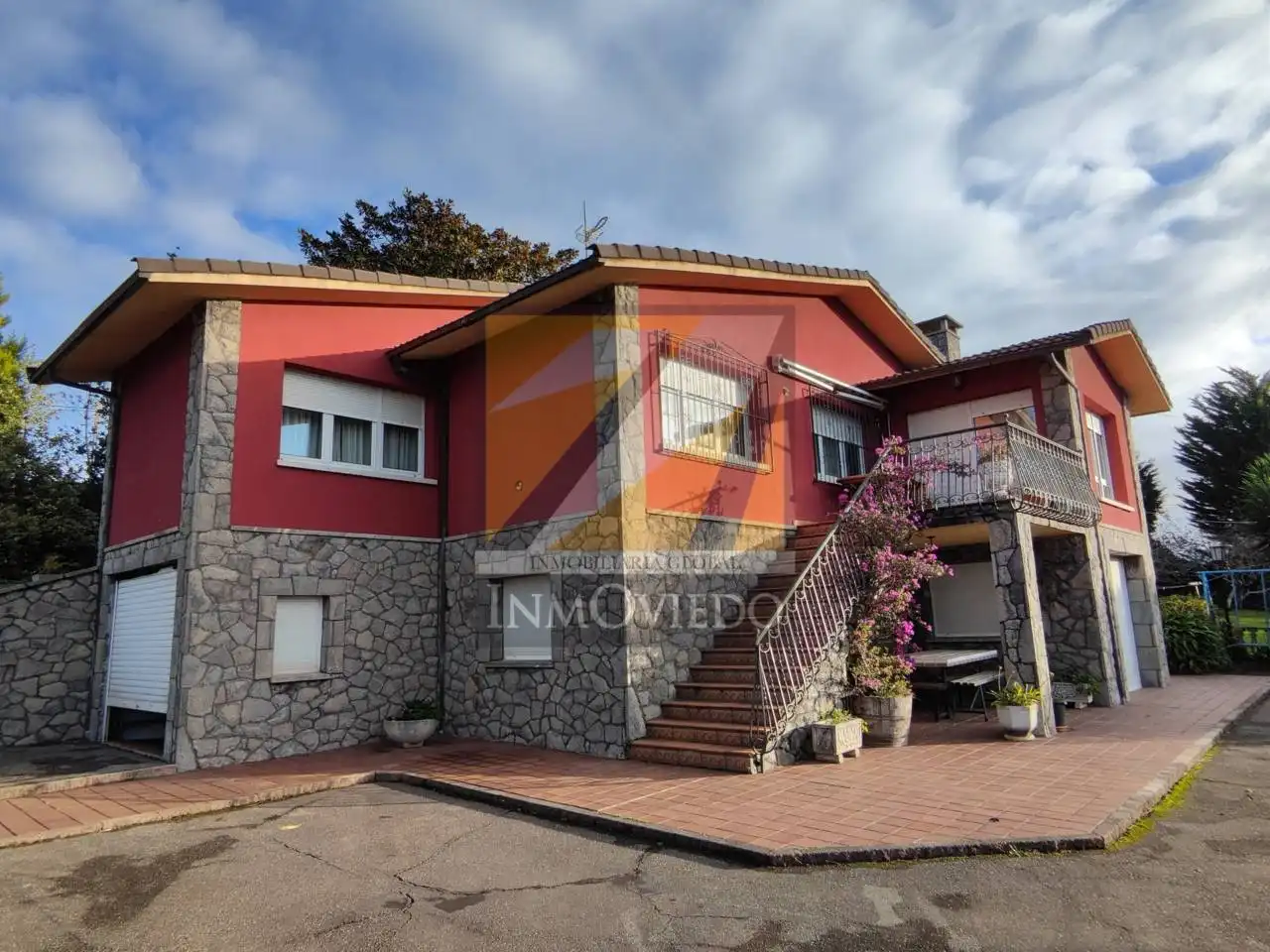 Exterior view of Houses for sale in Carreño  with Heating, Private garden and Parquet flooring