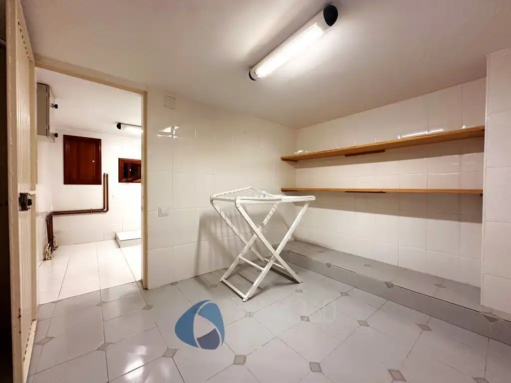 Houses for sale in Lardero  with Air Conditioner, Heating and Private garden